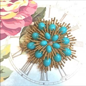 AVON Vintage Brooch